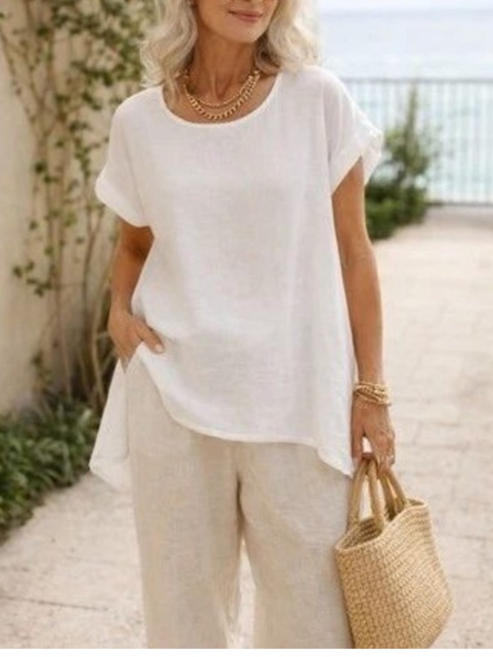 Terzo Millennio White Linen Scoop Neck Women's Top